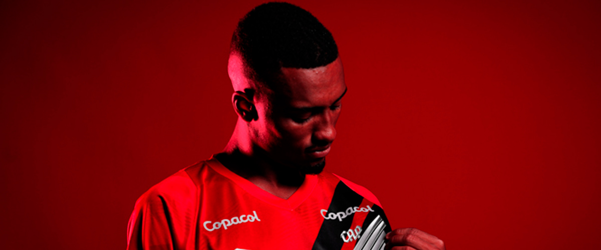 Athletico anuncia Leozinho, sexta contratação da temporada