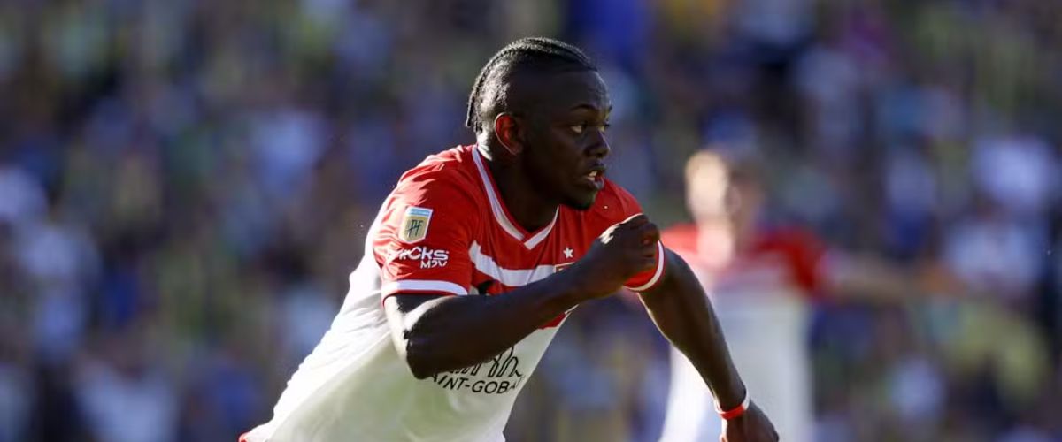 Edwuin Cetré é jogador do Athletico; Colombiano é a contratação mais cara da história do Furacão